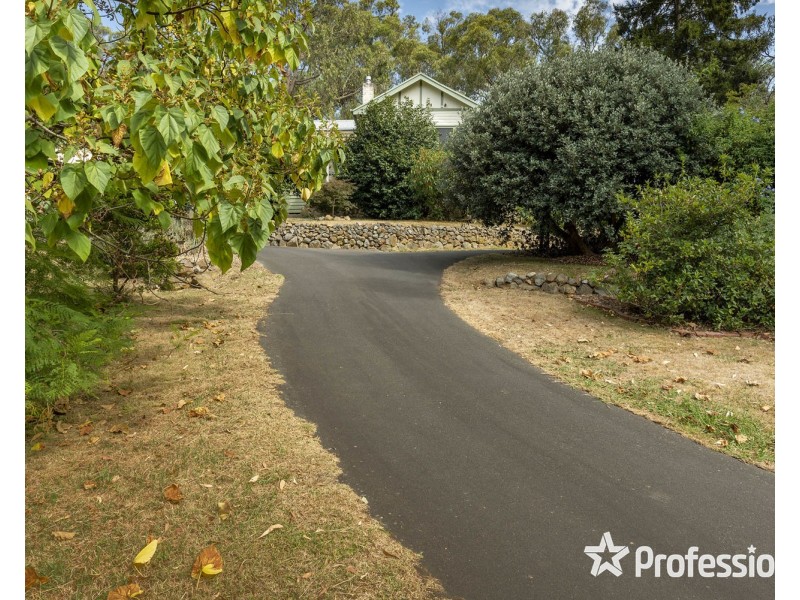 152 Warburton Highway, Lilydale VIC 3140