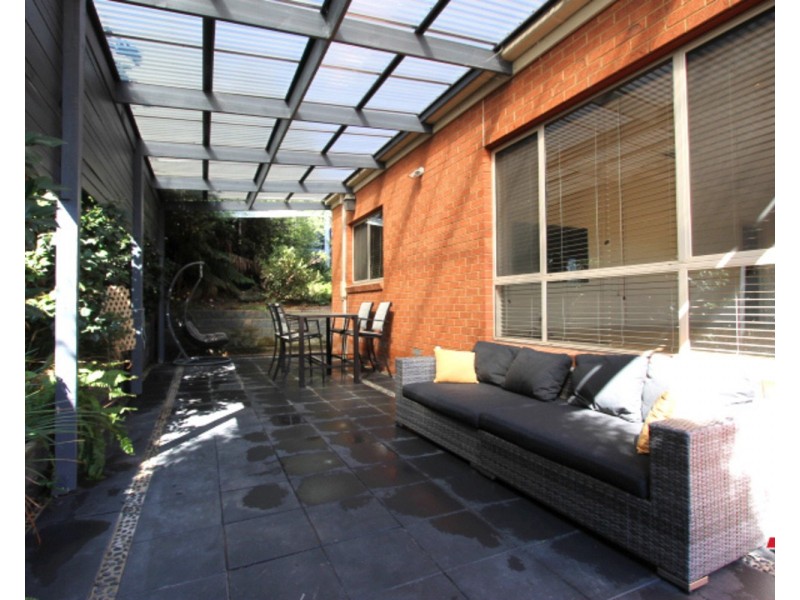 11 Darnley Way, Mooroolbark VIC 3138