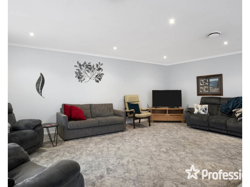 6 Parker Road, Silvan VIC 3795