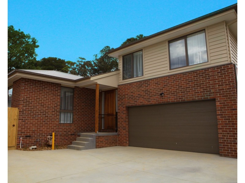 27a Switchback Road, Chirnside Park VIC 3116