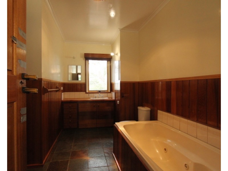 4 Anderson Street, Lilydale VIC 3140