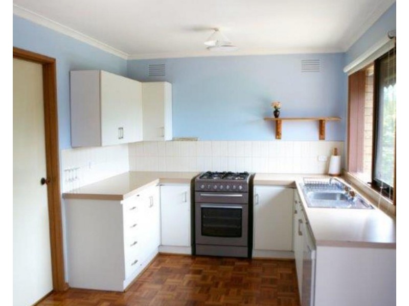 17 Raleigh Street, Seville VIC 3139