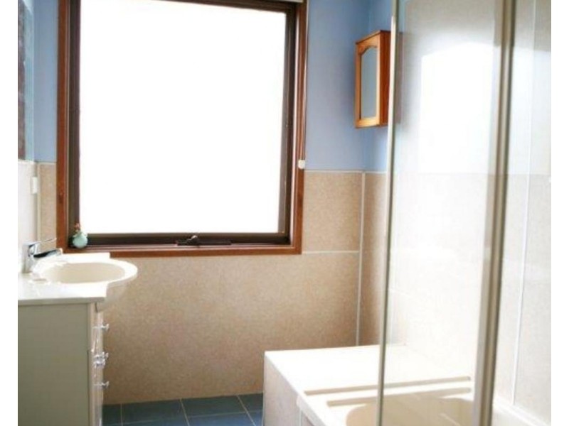 17 Raleigh Street, Seville VIC 3139