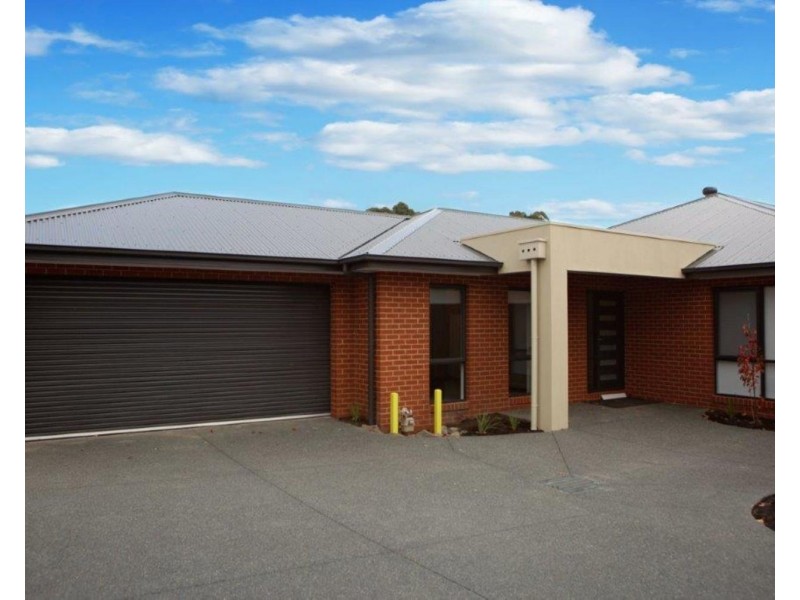 2/8 Bounty Court, Lilydale VIC 3140