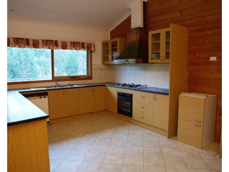 5 Seymour Street, Seville VIC 3139