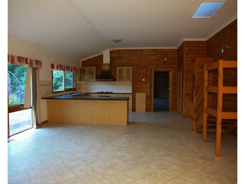 5 Seymour Street, Seville VIC 3139