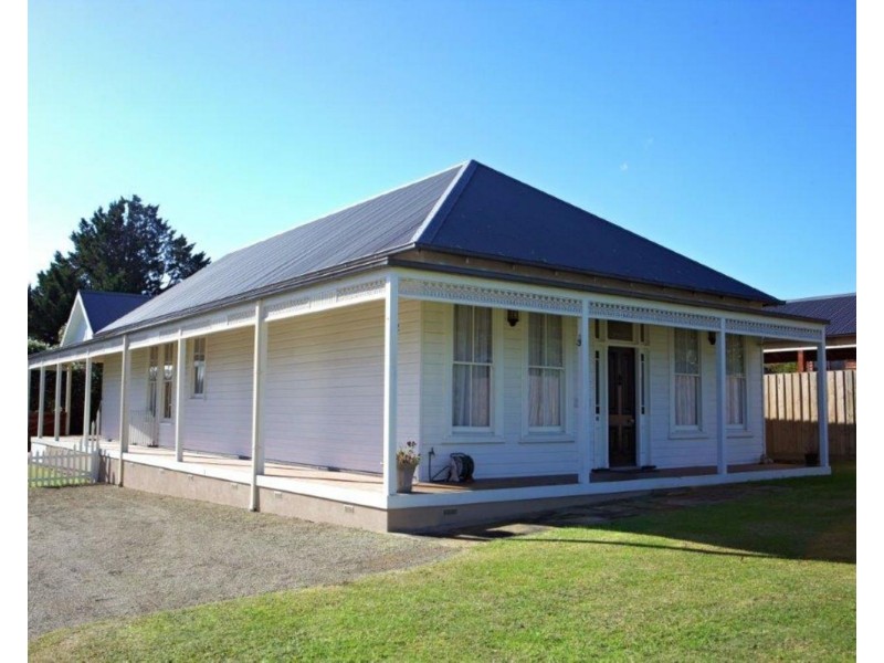 9 John Street, Wandin North VIC 3139