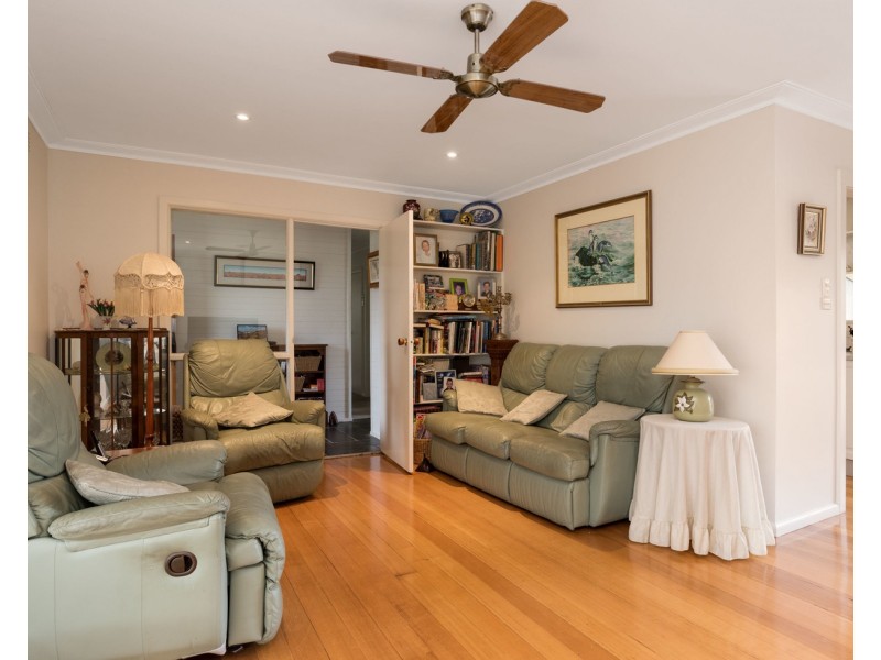 50 Terrigal Crescent, Kilsyth VIC 3137