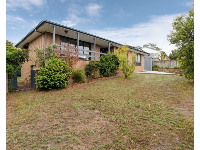 3 The Brentwoods, Chirnside Park VIC 3116