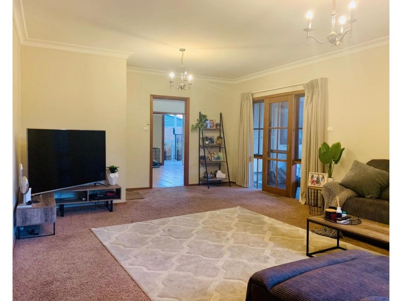 17 Bartlett Avenue, Croydon VIC 3136