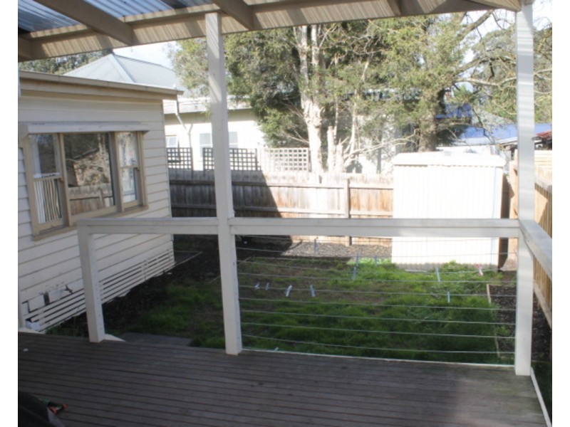 17 Bartlett Avenue, Croydon VIC 3136