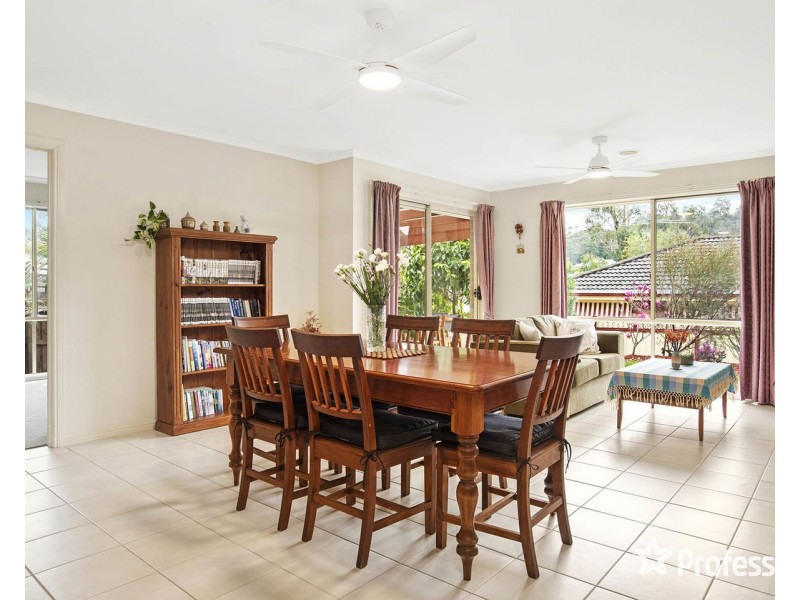 2/54 Bristol Crescent, Lilydale VIC 3140