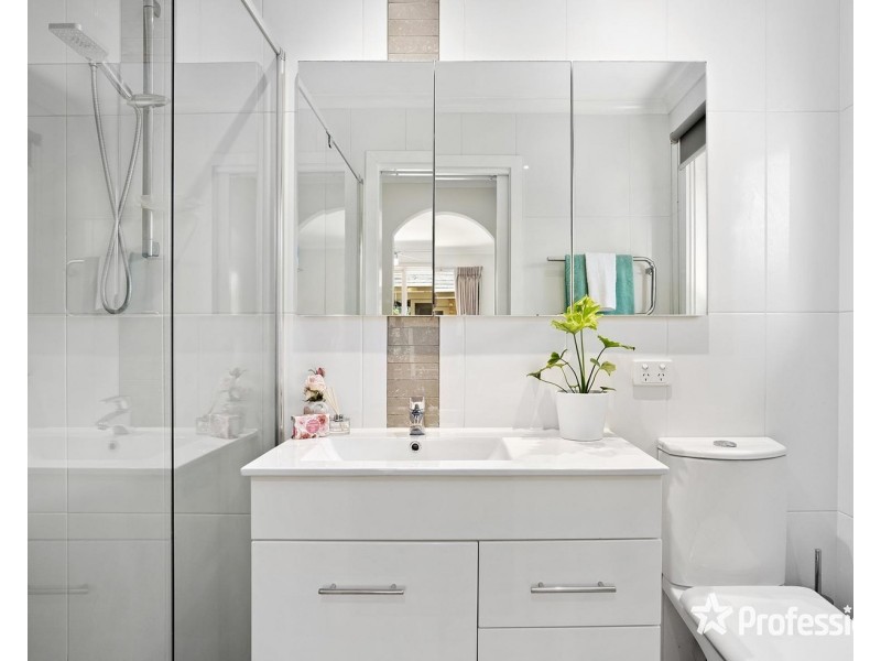 13 Frances Avenue, Yarra Glen VIC 3775