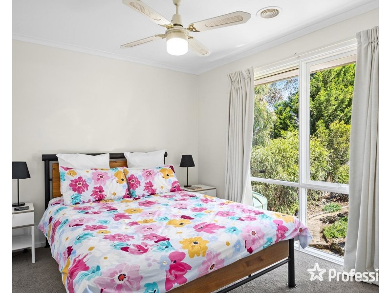 13 Frances Avenue, Yarra Glen VIC 3775