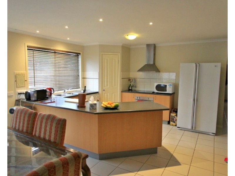 38 Pinoak Drive, Yarra Glen VIC 3775