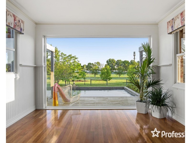 18 Frances Avenue, Yarra Glen VIC 3775