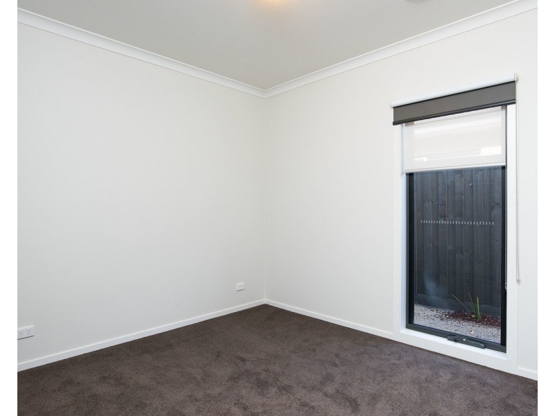 1/6 Cherylnne Crescent, Kilsyth VIC 3137