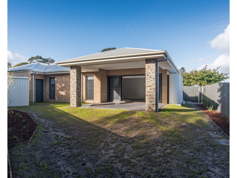 1/6 Cherylnne Crescent, Kilsyth VIC 3137