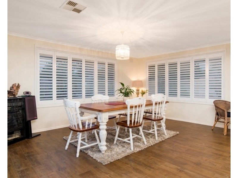 17 Anthony Drive, Chirnside Park VIC 3116