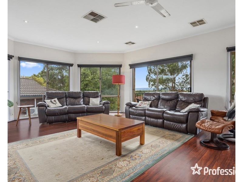 63 Lakeview Drive, Lilydale VIC 3140