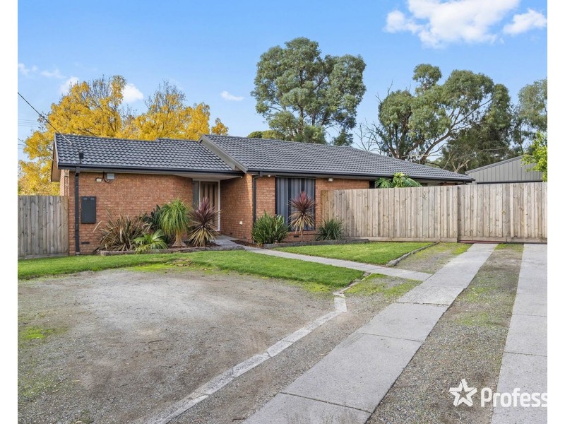 6 Village Green, Chirnside Park VIC 3116