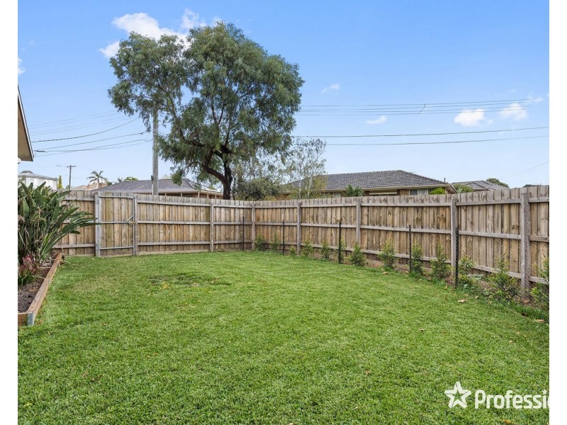 6 Village Green, Chirnside Park VIC 3116