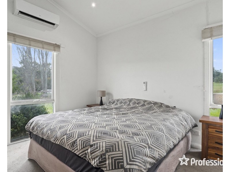 1948 Melba Highway, Dixons Creek VIC 3775