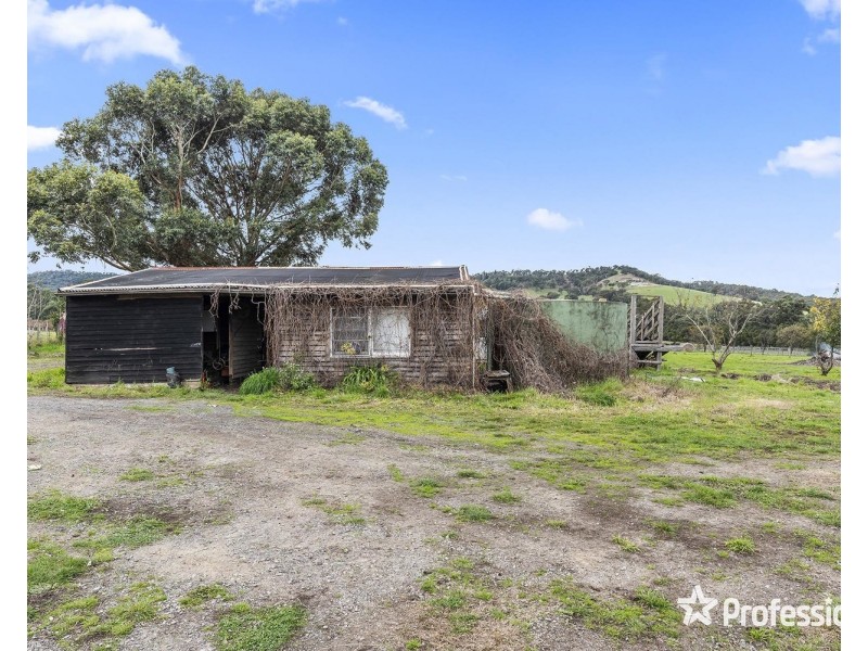 1948 Melba Highway, Dixons Creek VIC 3775