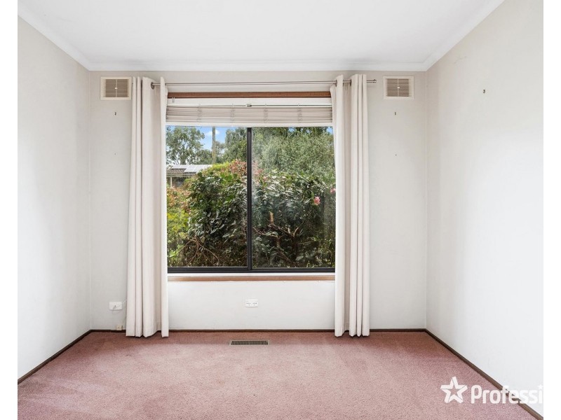 12 McFadzean Street, Coldstream VIC 3770