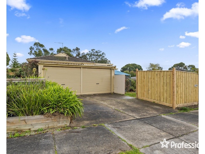 12 McFadzean Street, Coldstream VIC 3770