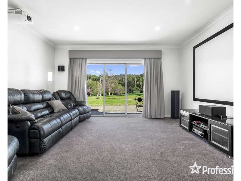 1952 Melba Highway, Dixons Creek VIC 3775