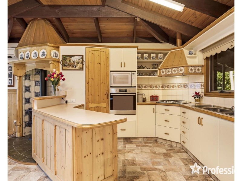 37 Roseman Road, Chirnside Park VIC 3116