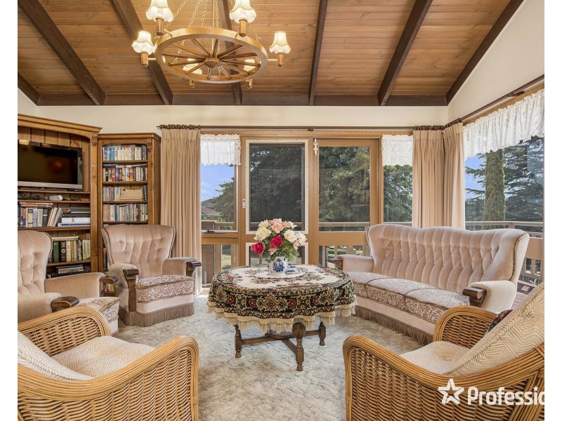 37 Roseman Road, Chirnside Park VIC 3116