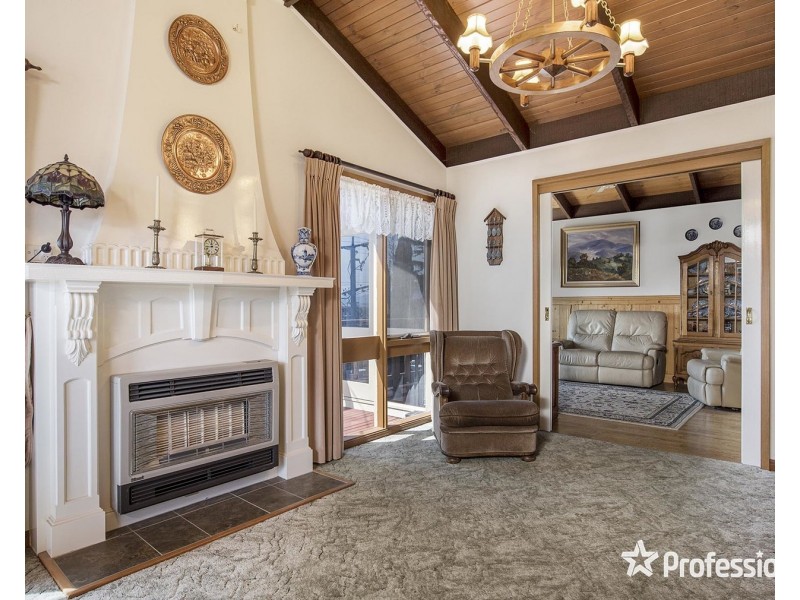 37 Roseman Road, Chirnside Park VIC 3116