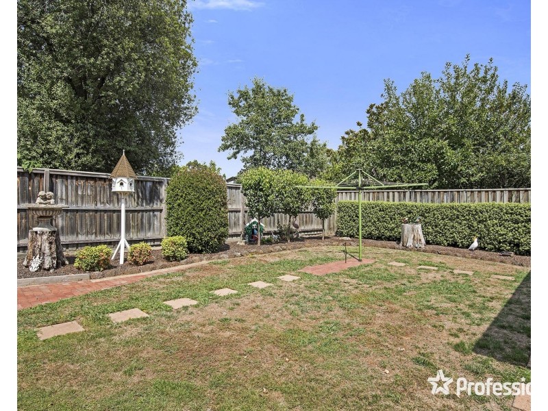 37 Roseman Road, Chirnside Park VIC 3116