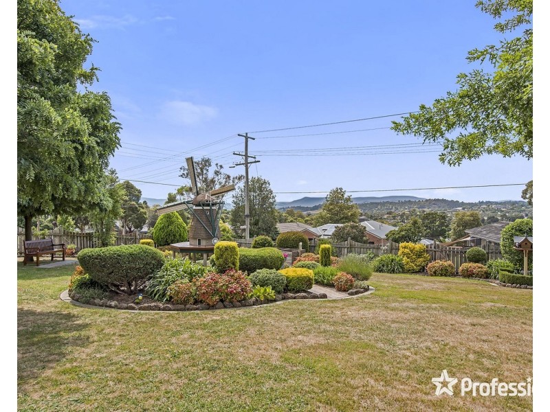 37 Roseman Road, Chirnside Park VIC 3116