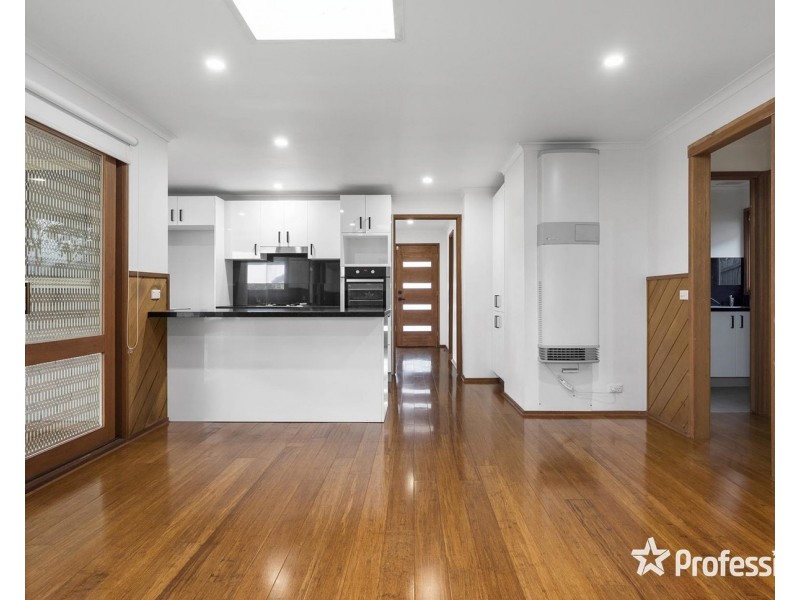 152 Manchester Road, Mooroolbark VIC 3138