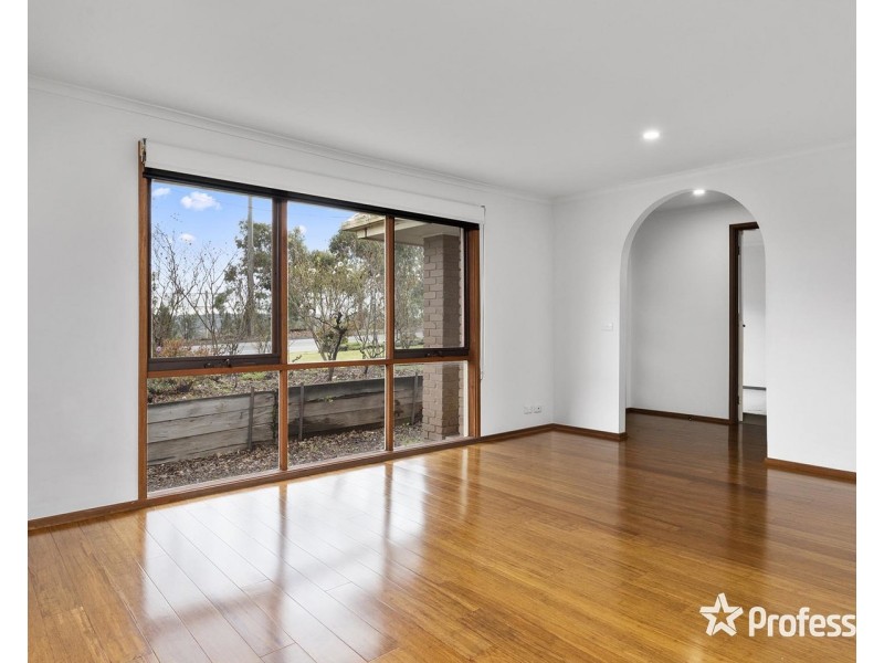 152 Manchester Road, Mooroolbark VIC 3138