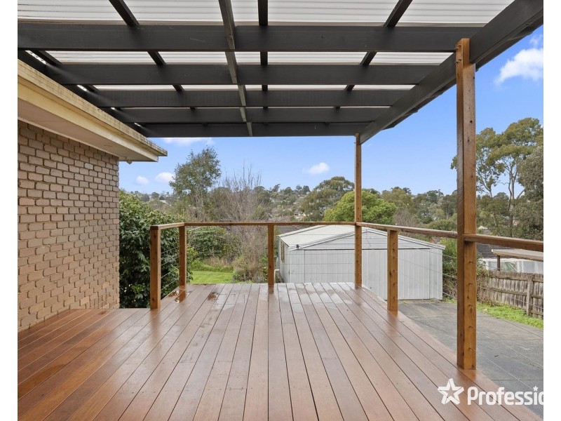 152 Manchester Road, Mooroolbark VIC 3138