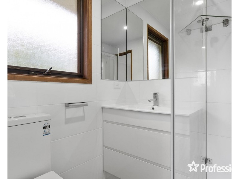 152 Manchester Road, Mooroolbark VIC 3138