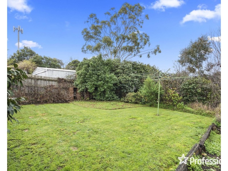 152 Manchester Road, Mooroolbark VIC 3138