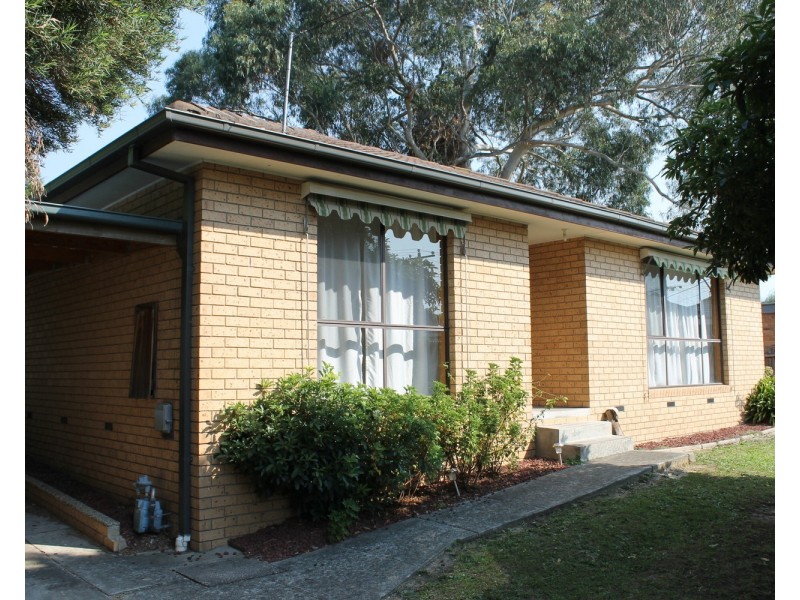 2/8 Dickson Crescent, Ringwood North VIC 3134