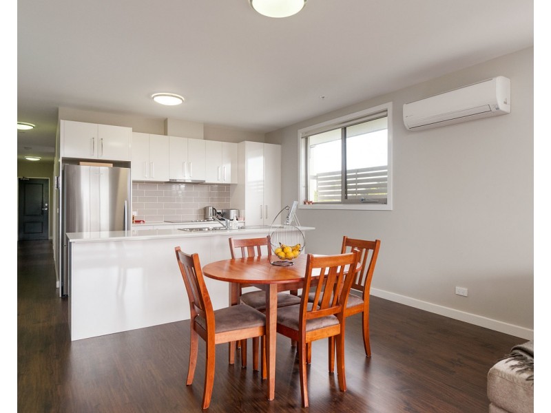 7/14 Landale Avenue, Croydon VIC 3136