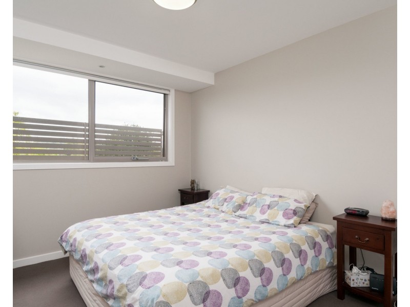 7/14 Landale Avenue, Croydon VIC 3136