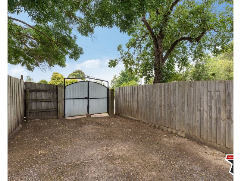 90 Bell Street, Yarra Glen VIC 3775