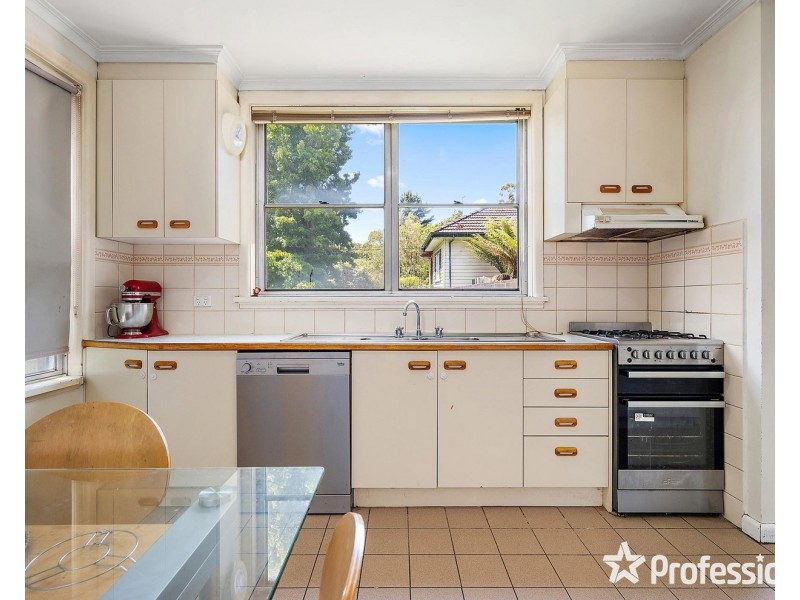 292 Swansea Road, Mount Evelyn VIC 3796