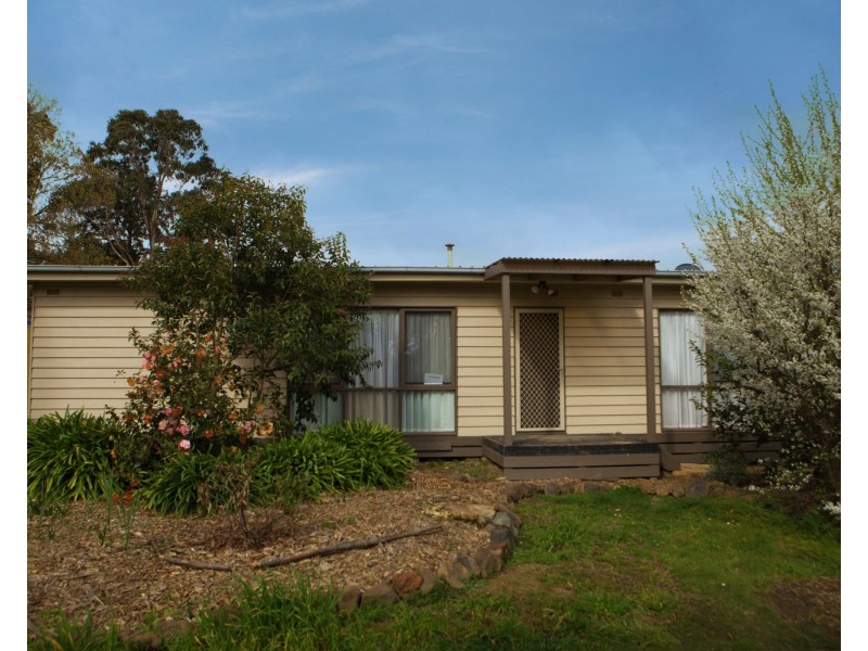 27 Switchback Road, Chirnside Park VIC 3116