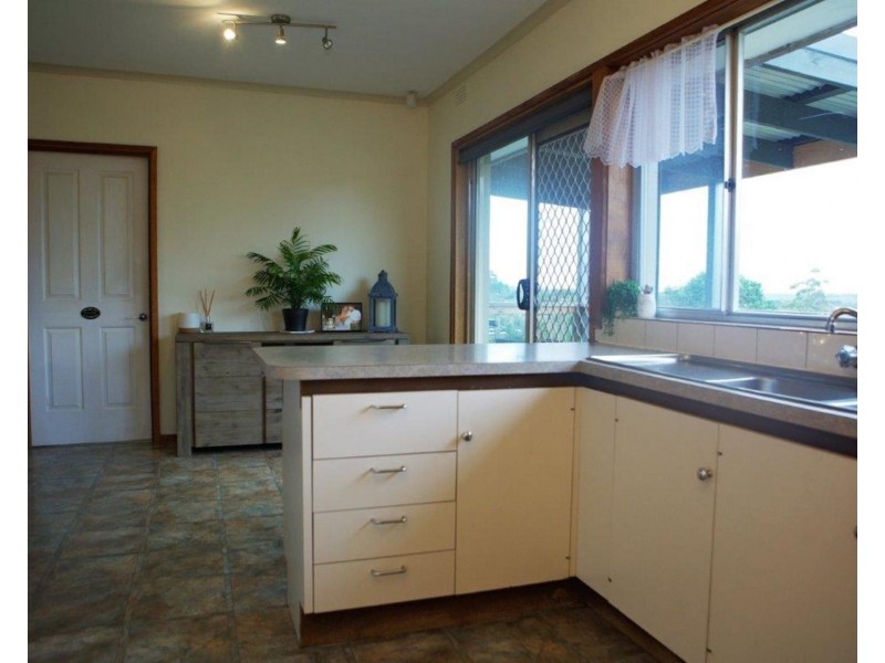 2 Chippendale Court, Chirnside Park VIC 3116