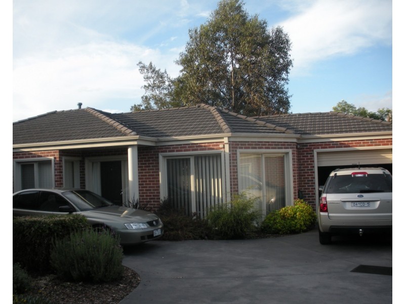 4/12 McComb Street, Lilydale VIC 3140