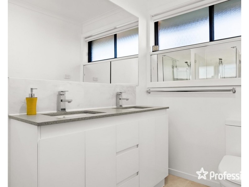 1/48 Newman Road, Mooroolbark VIC 3138